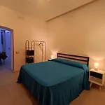 Lolli Station House Дом отдыха Палермо