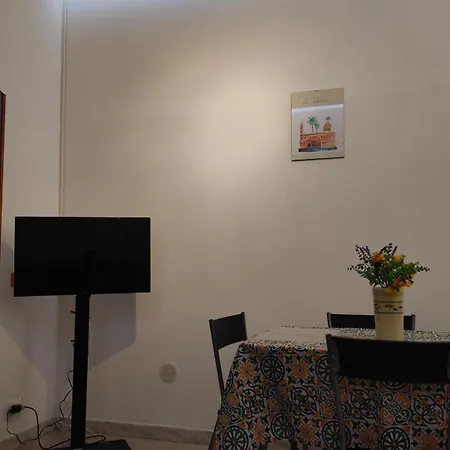 Дом отдыха Lolli Station House *